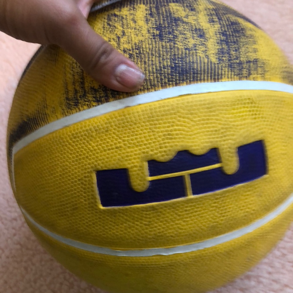 Basketball 🏀 ball 🏀 - Picture 2 of 4